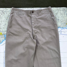 Load image into Gallery viewer, US Army WW2 1937 Pattern Chino Trousers - Size 34
