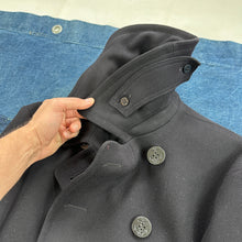Load image into Gallery viewer, US Navy 1942 Peacoat Deadstock - Size 40
