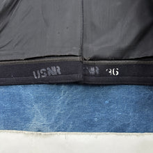 Load image into Gallery viewer, US Navy 1942 Peacoat Deadstock - Size 40
