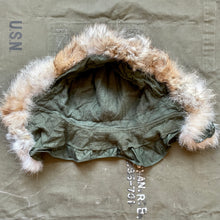 Load image into Gallery viewer, Deadstock US Army M1951 Extreme Cold Weather Parka + Liner
