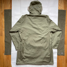 Load image into Gallery viewer, Deadstock US Army WW2 Reversible Ski Parka
