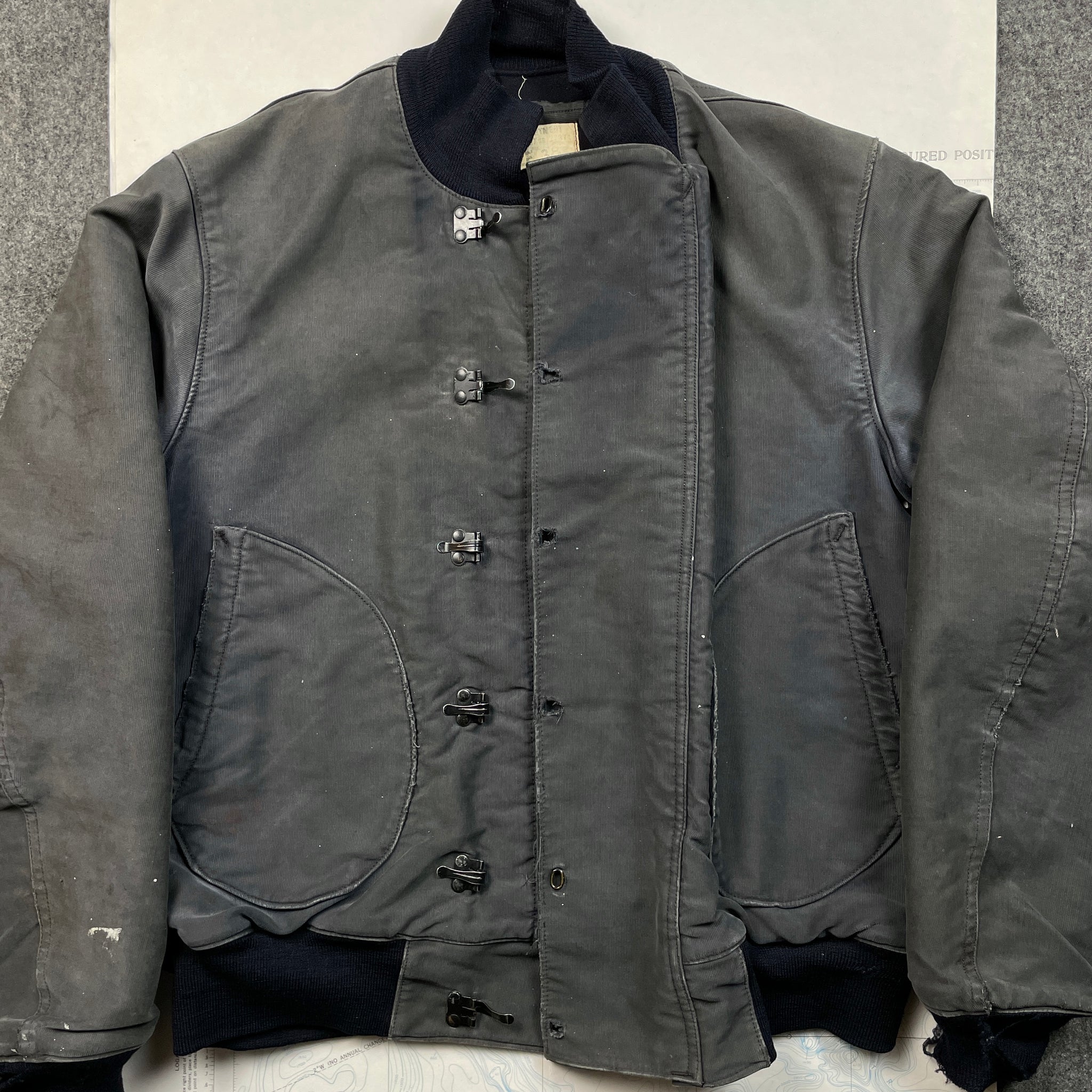US Navy 1943 Blue Hook Deck Jacket - Size 38 – The Major's