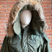 Load image into Gallery viewer, US Navy 1959 Extreme Cold Weather Deck Jacket
