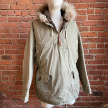 Load image into Gallery viewer, USAAF WW2 D2 Mechanic Parka
