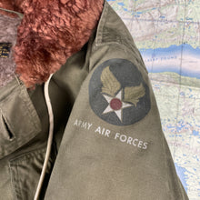Load image into Gallery viewer, USAAF 1943 B-11 Winter Flying Parka - Mint Condition
