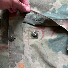 Load image into Gallery viewer, USMC Vietnam Mitchell Camo 4 Pocket Jacket
