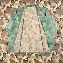 Load image into Gallery viewer, USMC Vietnam Mitchell Camo Shirt
